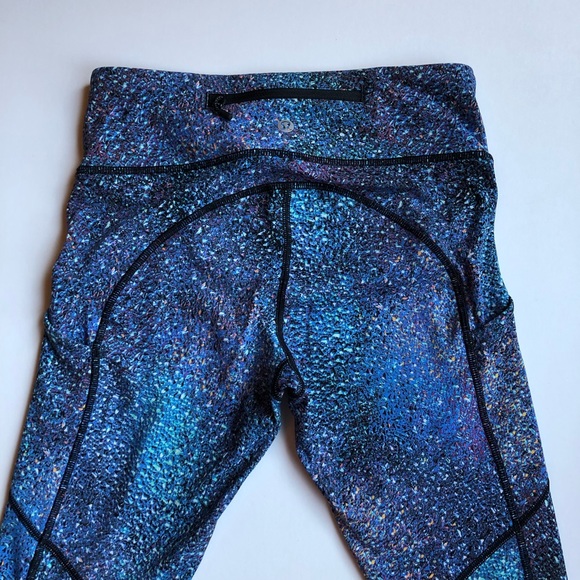 Lululemon Speed Tight V leggings Strive Multi Black size 4 - Picture 4 of 10